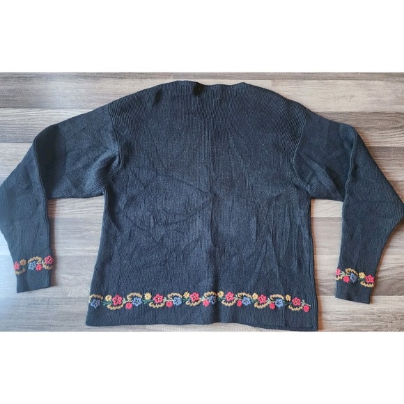 WOOLRICH CARDIGAN WOMENS SIZE LARGE FLORAL EMBROIDED BLACK BUTTON UP 90S VINTAGE - Picture 4 of 12